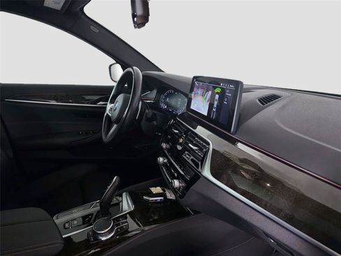 Used 2023 BMW 530i w/ M Sport Package RWD image 29
