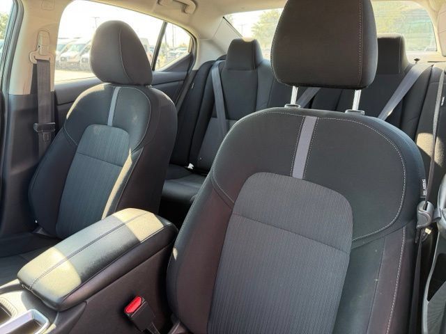 Used 2024 Nissan Sentra SV FWD image 11