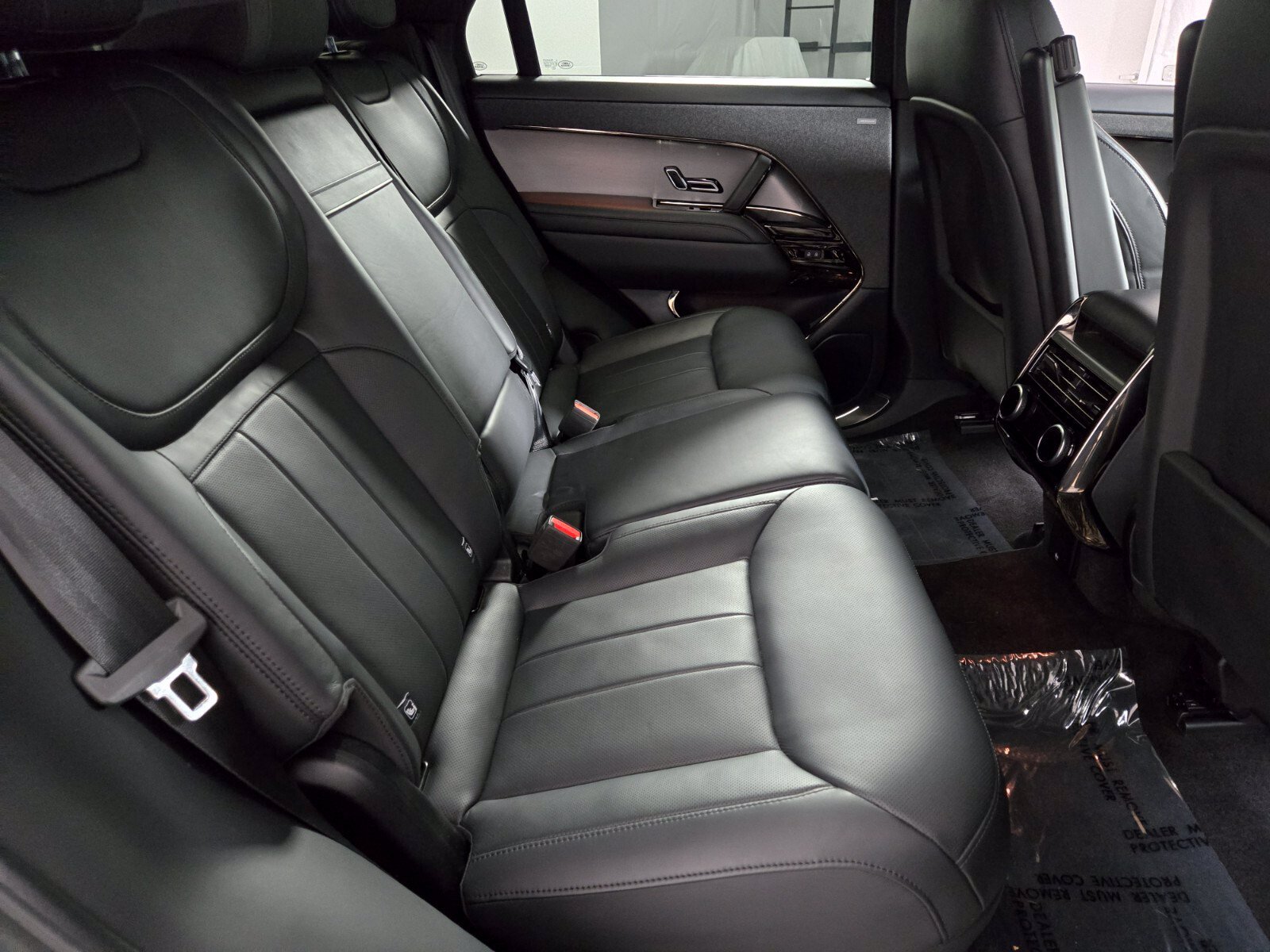 Used 2024 Land Rover Range Rover Sport Dynamic SE AWD/4WD image 18