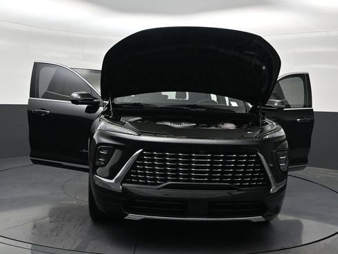 Used 2025 Buick Enclave Avenir w/ Trailering Package, 5000 lbs. FWD image 38