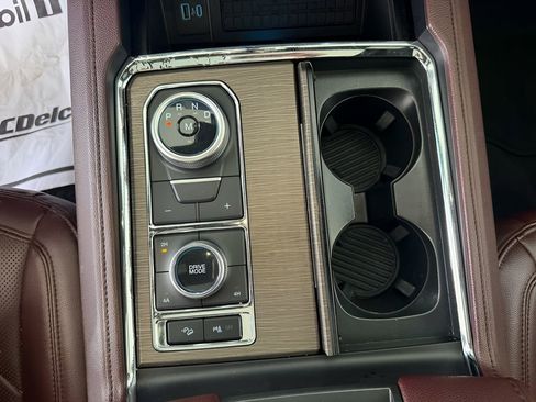 Used 2024 Ford Expedition Max Limited image 32