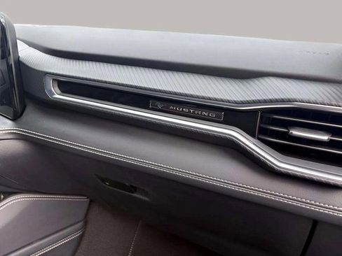 Used 2024 Ford Mustang GT Premium image 10