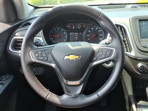 Used 2018 Chevrolet Equinox LT FWD image 5