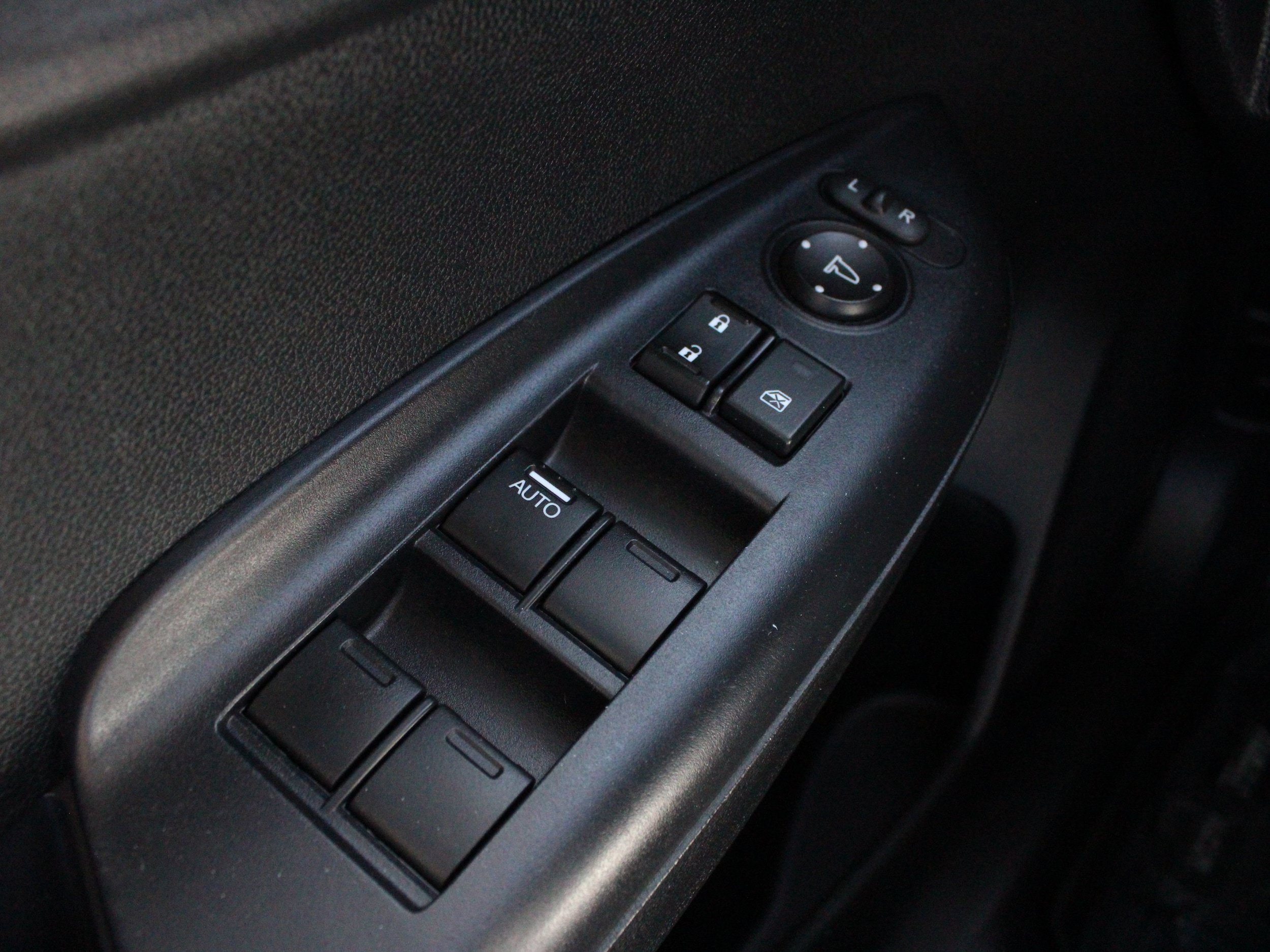 Used 2020 Honda Fit EX image 30