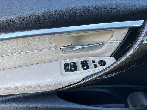 Used 2016 BMW 328i Sedan w/ Technology Package image 10