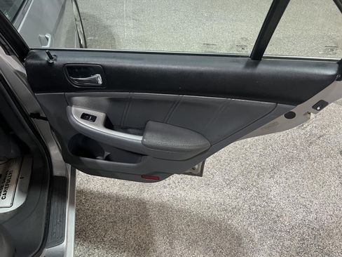 Used 2006 Honda Accord EX-L image 22