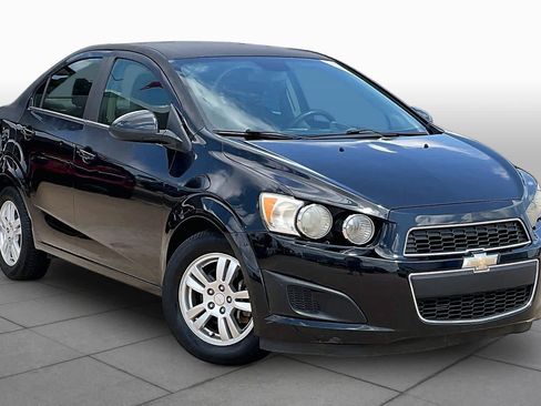 Used 2013 Chevrolet Sonic LT FWD image 3