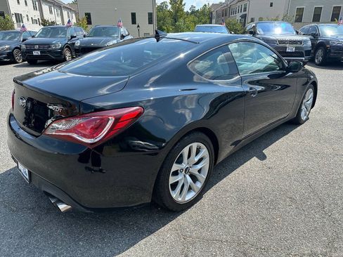 Used 2013 Hyundai Genesis 2.0T RWD image 3