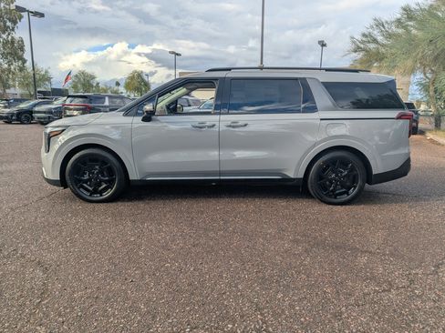 New 2026 Kia Carnival SX Prestige image 5
