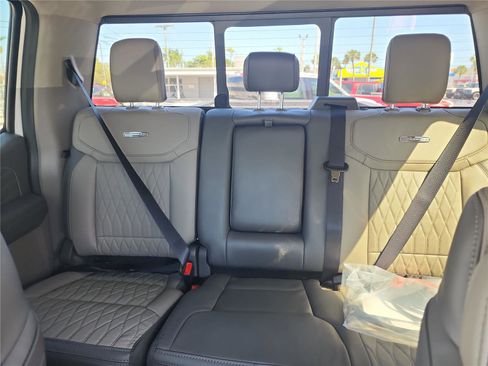 New 2026 Ford F450 Platinum w/ Platinum Plus Package image 17