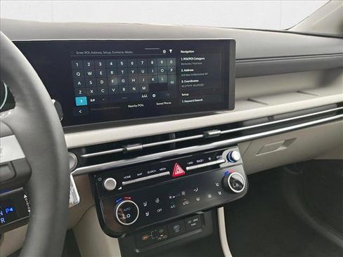 New 2025 Hyundai Tucson Limited image 13