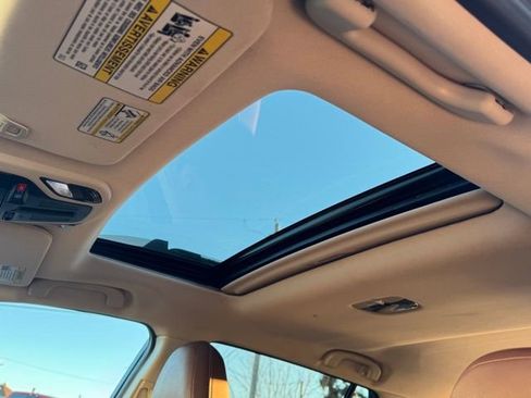 Used 2020 Subaru Outback Touring XT image 29