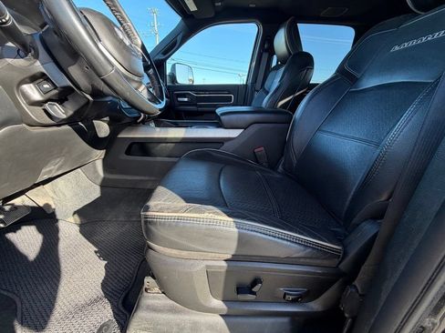 Used 2019 RAM 2500 Laramie w/ Night Edition AWD/4WD image 11