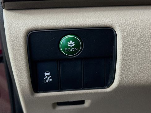 Used 2017 Honda Accord EX-L image 16