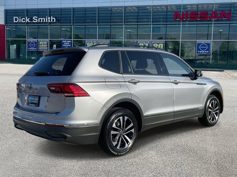 Used 2022 Volkswagen Tiguan S image 5