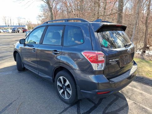 Used 2017 Subaru Forester 2.5i Premium w/ All-Weather Package image 6
