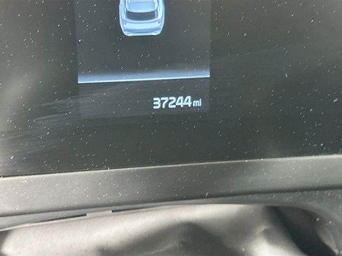 Used 2025 Kia Sportage LX image 18