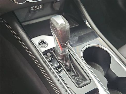 Used 2023 Nissan Altima 2.5 SV FWD image 18