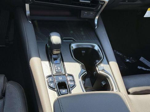 New 2026 Lexus RX 450h AWD image 15