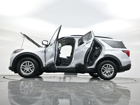 New 2026 Ford Explorer Active image 60