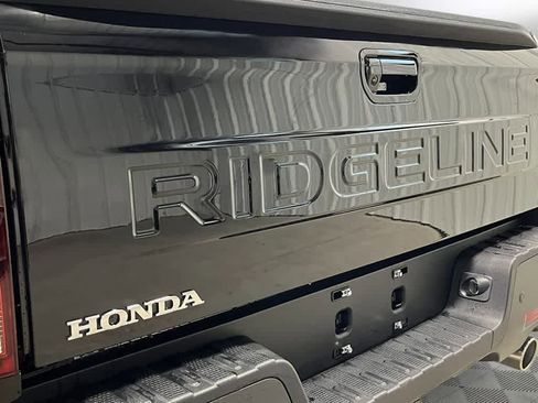 New 2025 Honda Ridgeline Black Edition image 6