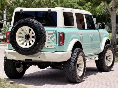 Used 2025 Ford Bronco Outer Banks AWD/4WD image 9