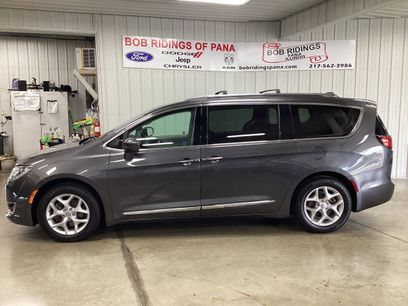 Used 2019 Chrysler Pacifica Touring-L Plus w/ Tire & Wheel Group