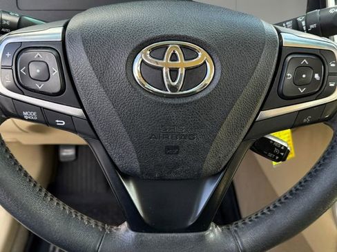 Used 2017 Toyota Camry XLE w/ Protection Package (Q2) image 19