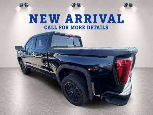 Used 2023 GMC Sierra 1500 AT4 w/ Technology Package AWD/4WD image 7