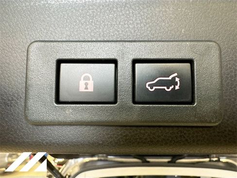 Used 2022 Subaru Ascent Touring image 30