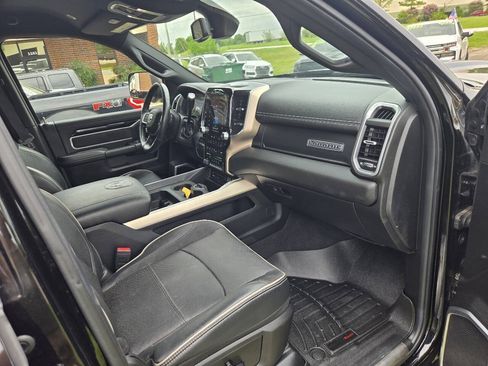 Used 2019 RAM 2500 Laramie w/ Night Edition AWD/4WD image 27