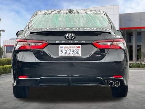 Used 2023 Toyota Camry SE image 5