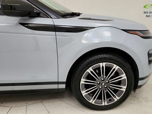 Used 2024 Land Rover Range Rover Evoque Dynamic SE AWD/4WD image 21