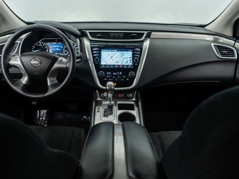 Used 2018 Nissan Murano SV FWD image 9