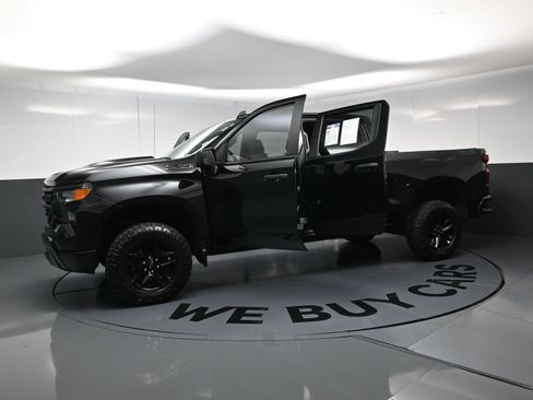 Used 2023 Chevrolet Silverado 1500 Custom Trail Boss w/ Midnight Edition AWD/4WD image 19