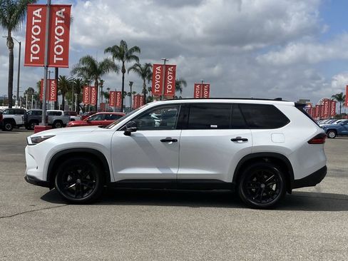 Certified 2026 Toyota Grand Highlander AWD Hybrid image 40