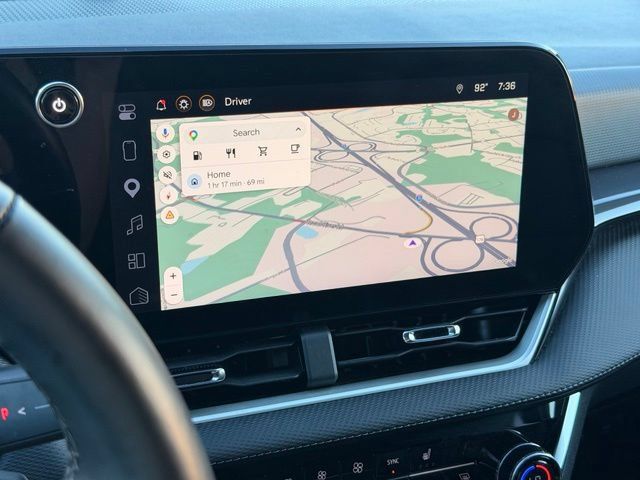 Used 2026 Chevrolet Equinox LT w/ Convenience Package II FWD image 27