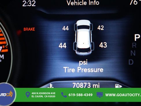 Used 2019 Jeep Cherokee Limited AWD/4WD image 3