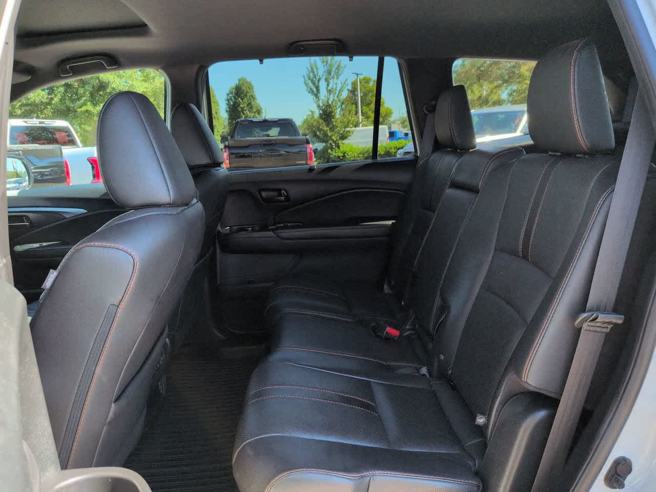Used 2022 Honda Pilot TrailSport image 14