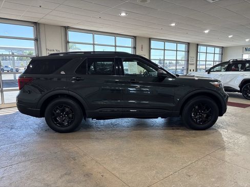 Used 2022 Ford Explorer Timberline AWD/4WD image 3