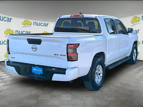Used 2024 Nissan Frontier SV w/ Technology Package image 6