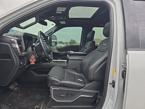 Used 2026 Ford F250 Platinum AWD/4WD image 10