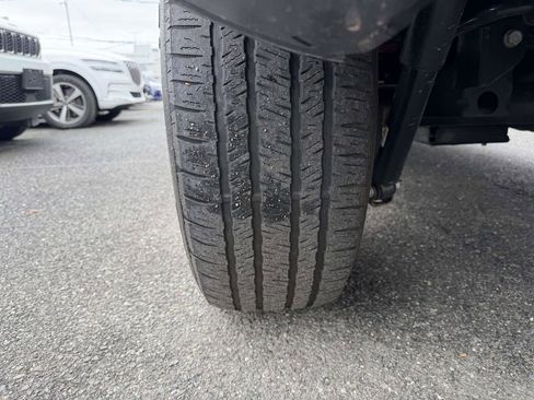 Used 2024 Jeep Wrangler Unlimited Sahara AWD/4WD image 15