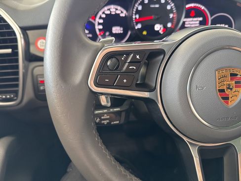Used 2023 Porsche Cayenne Platinum Edition AWD/4WD image 20