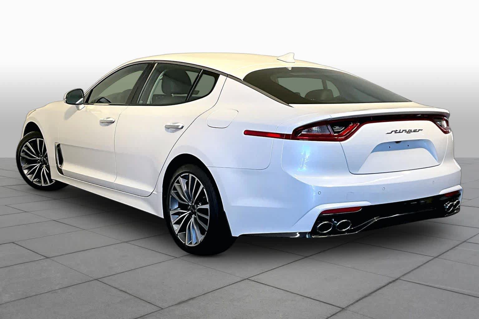 Used 2019 Kia Stinger RWD image 10