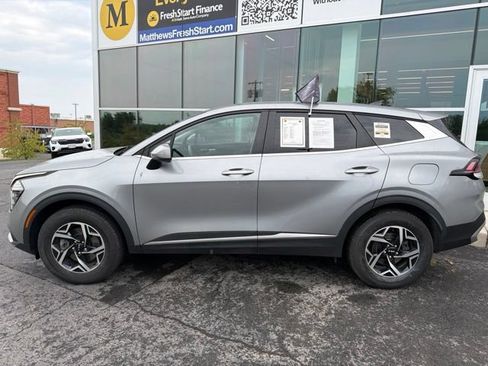 Certified 2024 Kia Sportage LX AWD/4WD image 3