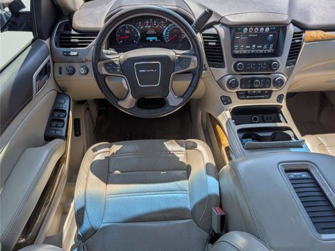 Used 2017 GMC Yukon Denali w/ Open Road Package AWD/4WD image 28