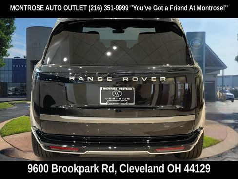 Used 2025 Land Rover Range Rover Long Wheelbase SE AWD/4WD image 4