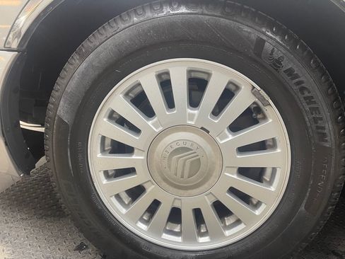 Used 2008 Mercury Grand Marquis LS RWD image 31