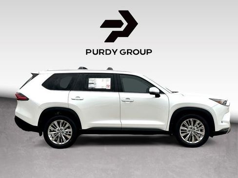 New 2026 Toyota Grand Highlander Platinum image 9
